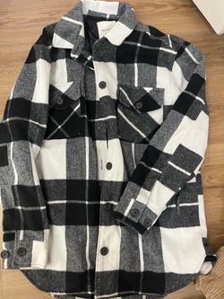 Womens shacket size medium thread&supply