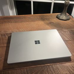 Microsoft Laptop *MAKE OFFER*