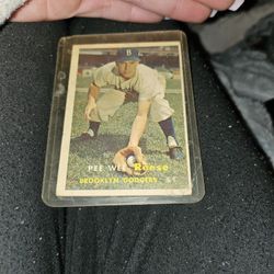 Pee Wee Reese Hof Valuable Baseball Card