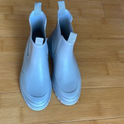 New Woman Rain Boots