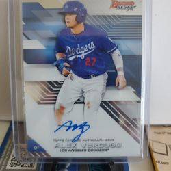 Dodgers Alex Verdugo Rookie Autograph Card