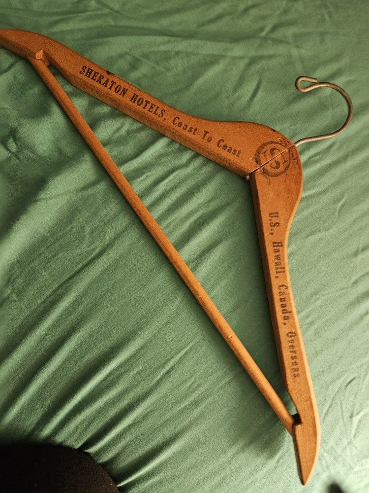 Vintage sheraton, hotel Maple woodhanger.