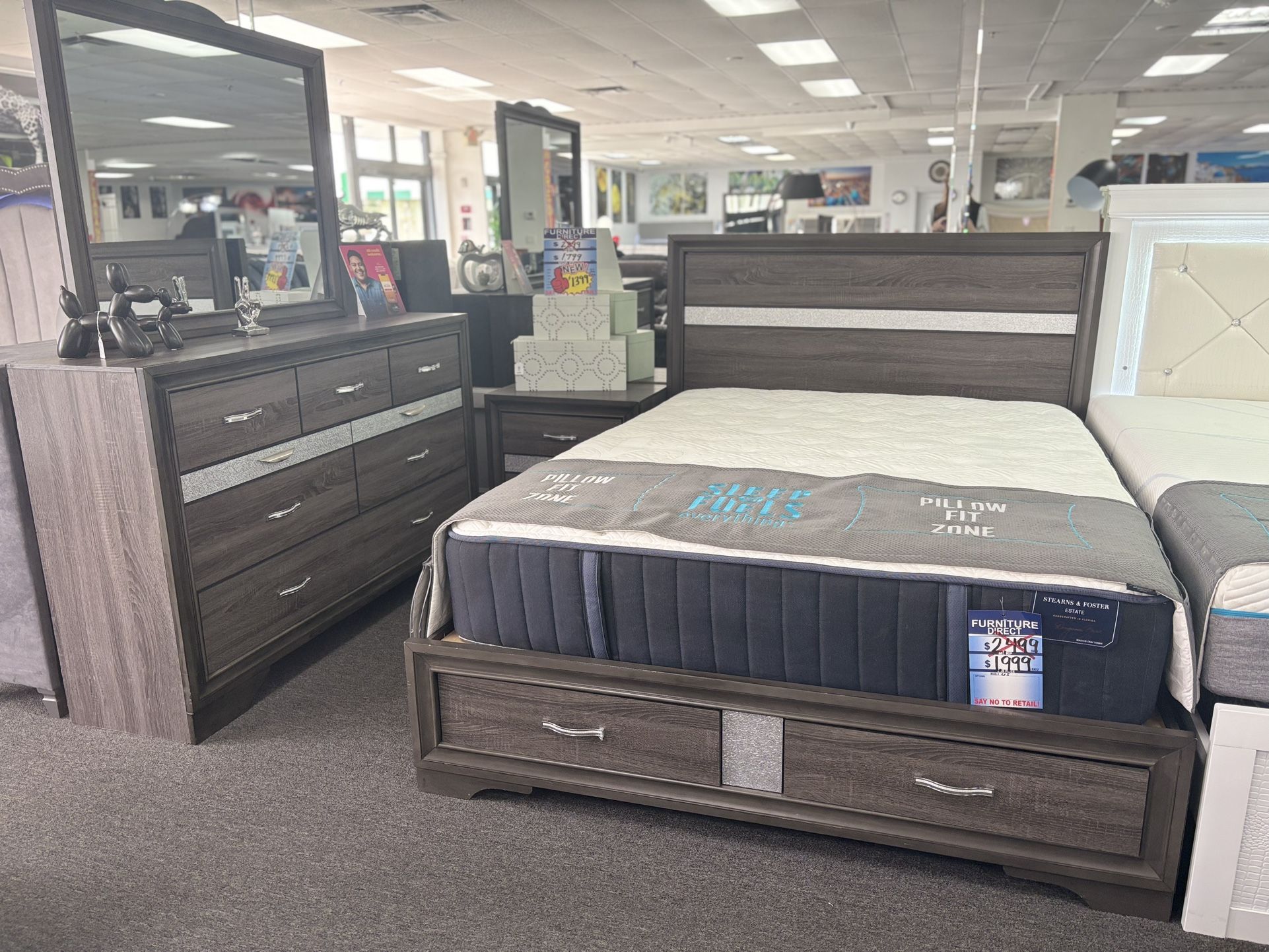 Wooden Style 5pc Bedroom Set W/ Storage & Jewelry Drawers For Sale ( Furniture Assembly)