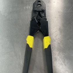 Apollo 1/2in And 3/4in PEX-B Crimp Tool