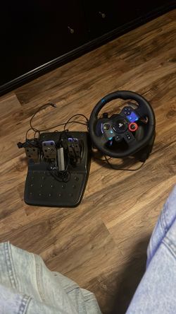 logitech G29 steering wheel