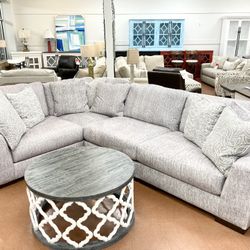 New 4 Piece Sectional 🔥🔥 ULTRA PLUSH 