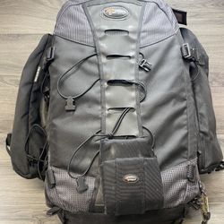 Lowepro Photo Trekker AW II Black Large Camera & Trekker Accessory Pouches