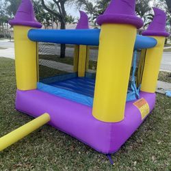 Small Bounce House 