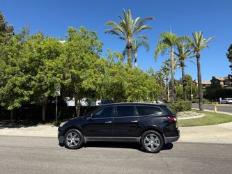 Chevrolet Traverse Black SUV
