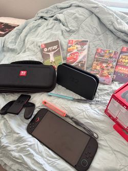 Nintendo Switch 2, Travel case, 7 games