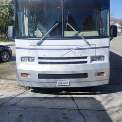 Motor Home 97 winnebago  brave