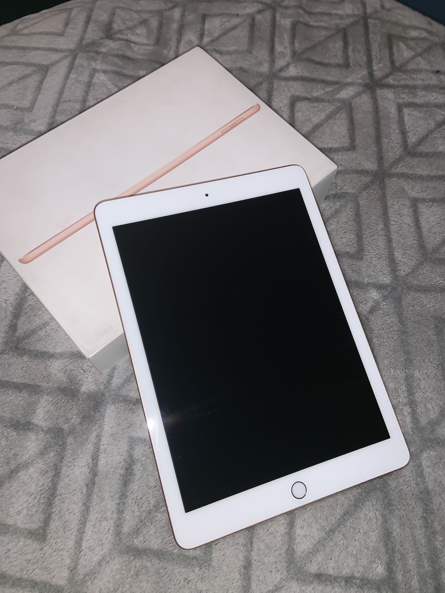 Apple iPad 6th generation