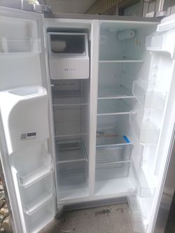 FRIGIDAIRE Side-by-Side Refrigerator with Ice Maker