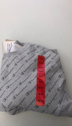 Champion(Gray sweatshirt) size: Medium