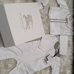 Burberry Baby Girl 3 Piece Set - 6 Month