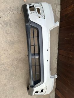 2022 Subaru  Ascent front bumper