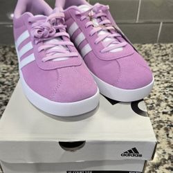 New Adidas size 7