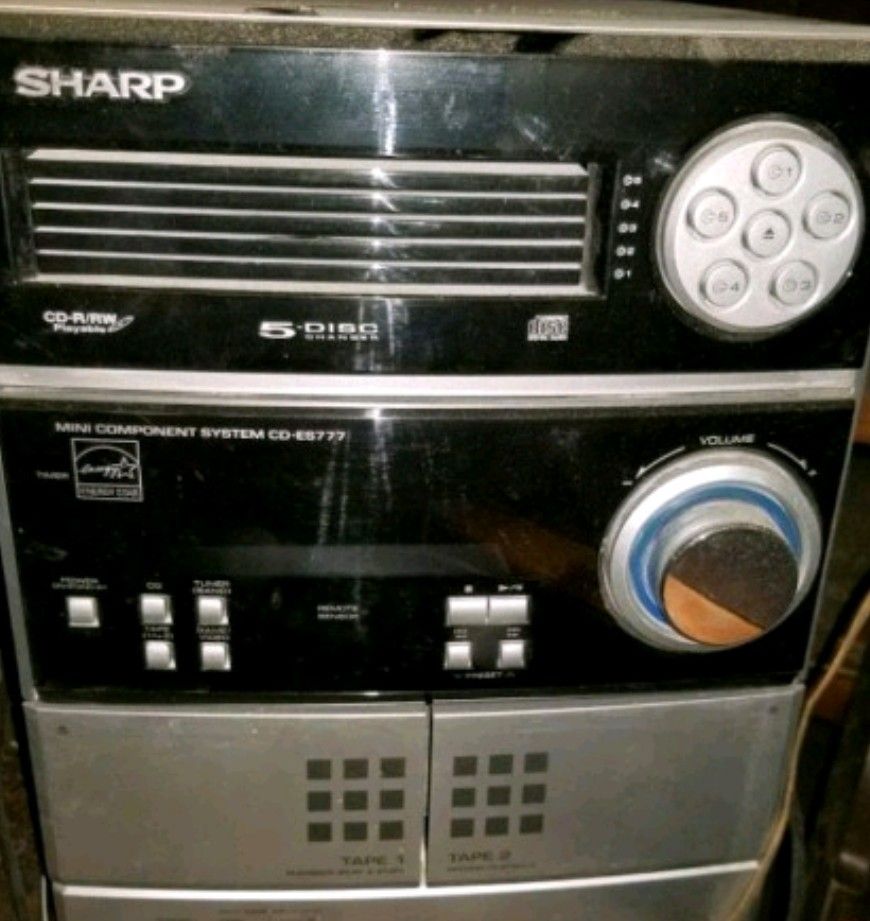 SHARP 5 CD DISC, RADIO,TAPE PLAYER.