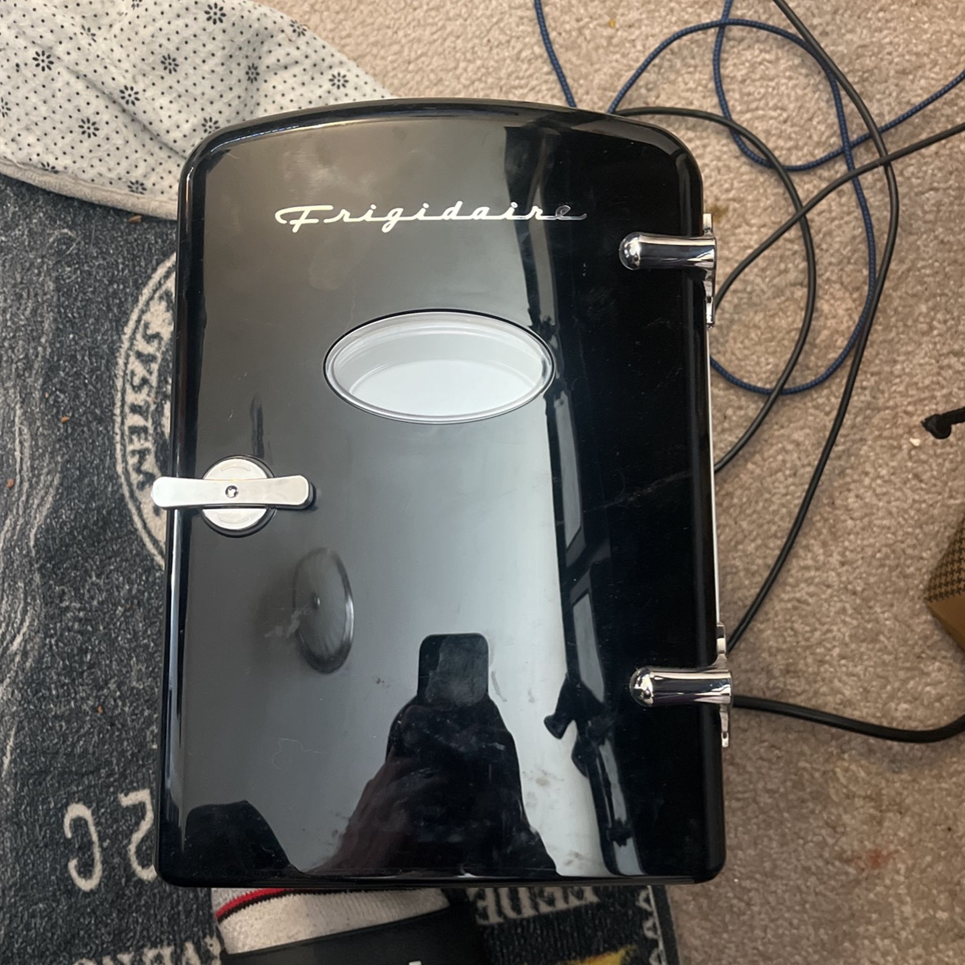 Mini Fridge Frigidaire