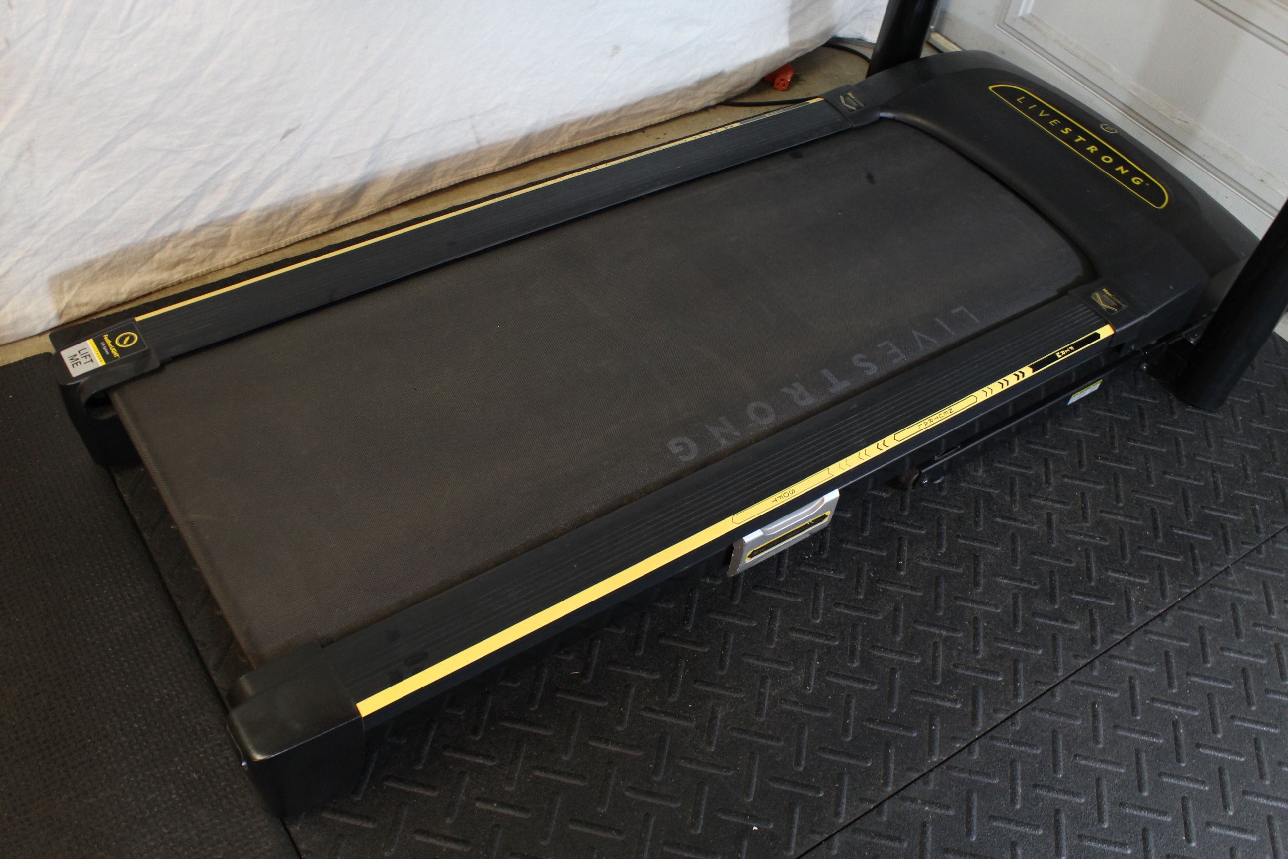 LiveStrong LS8.0T Treadmill Walk/Run/Jog Trainer Exercise Machine