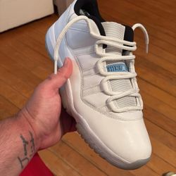 Jordan 11 Legend Blue 