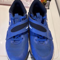 Big Kids Basketball Shoes 