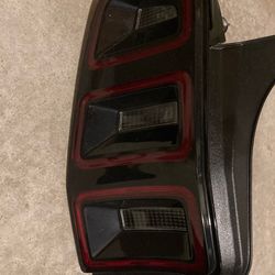 2013 mustang tail lights