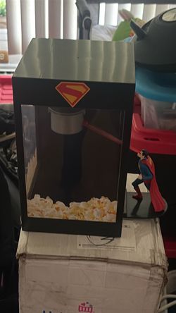 Super popcorn bucket