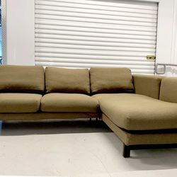  Sectional Couch 🚚 Free Delivery 