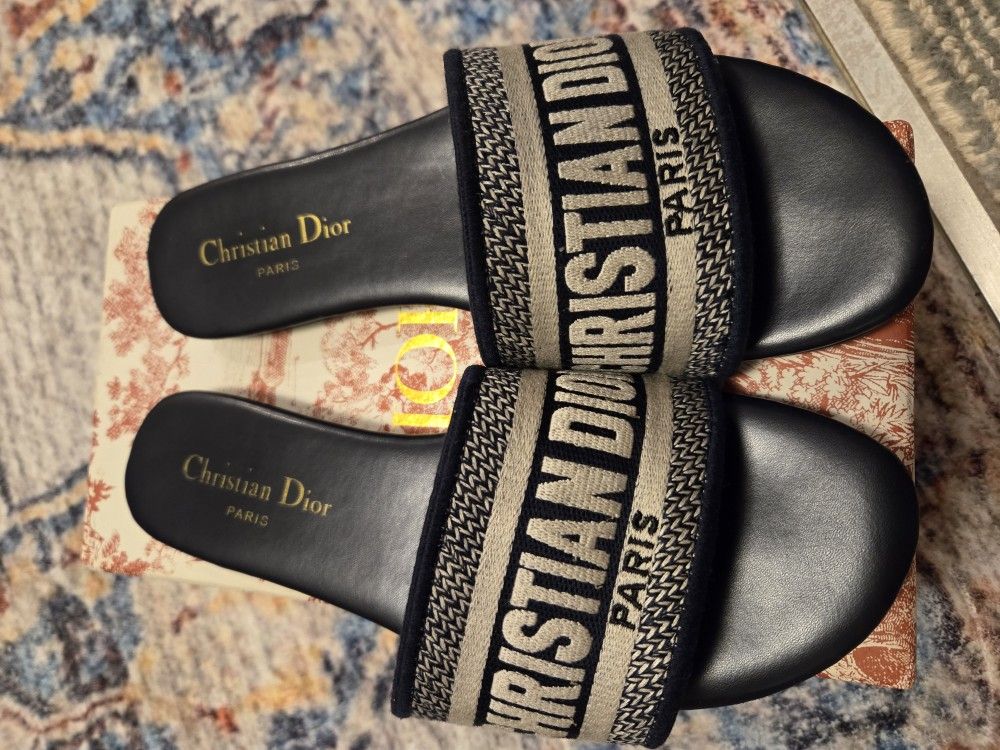 Christian Dior Navy US Shoe Size 38/7,5 Slides