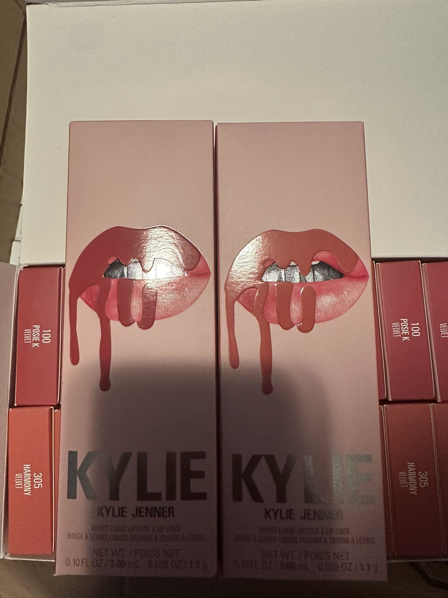 Bundle Of Kylie lipstick 100 Pieces