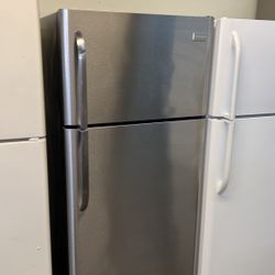 Frigidaire Top Freezer Refrigerator Stainless Steel 18 Cu Ft 