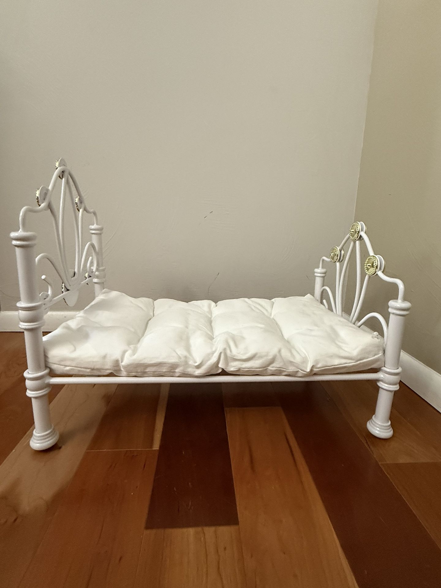 American Girl Rebecca Iron Bed (White)