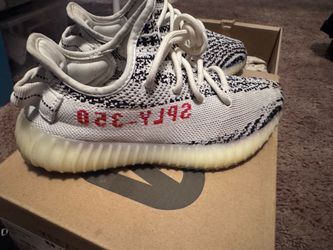 Yeezy zebra size 4 used