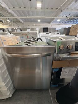 Stainless Steel Built-In Dishwasher
