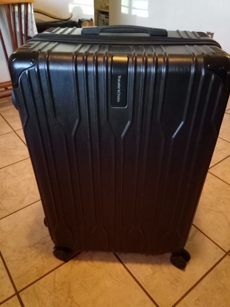 Travelers Choice Suitcase