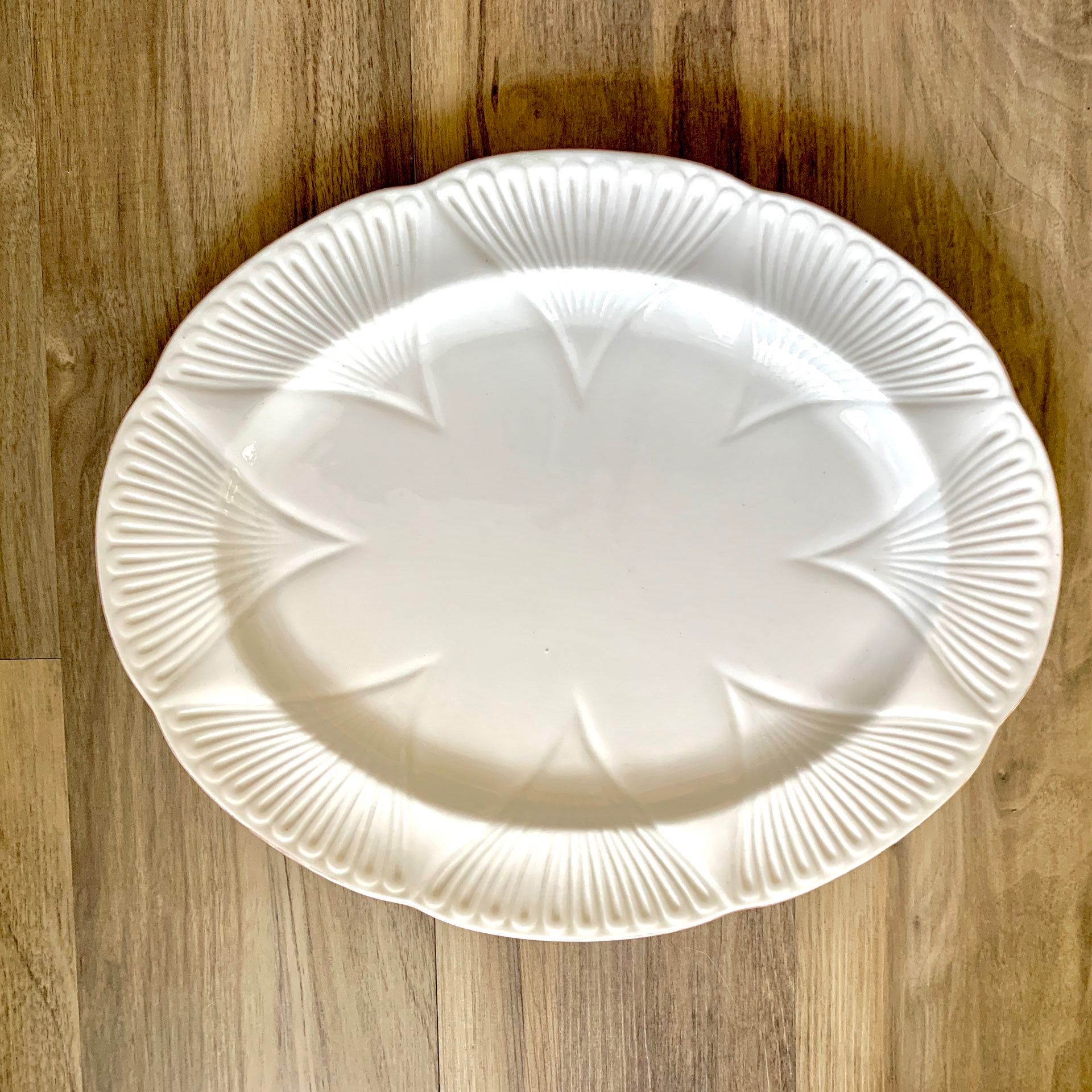 Regency: Dainty Shape, White, Scalloped 15" Oval Serving Antique Platter