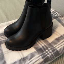 Black Booties Size 7