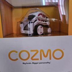 COZMO ROBOT