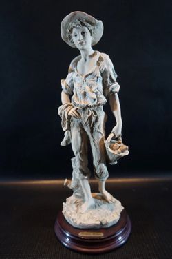 Giuseppe Armani Country Boy 1014T Figurine boy with Mushrooms Limited Edition.