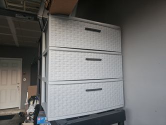 Sterilite 3-Drawer Wide Weave Design Storage Tower
