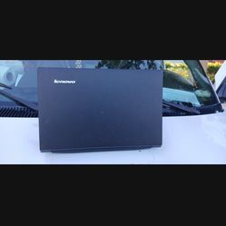 Lenovo Laptop Windows 10 Pro  With Camera And WiFi  500 Gigs Hard Drive And 4 Gigs Memories Speeds Good Battery And Original Charger 