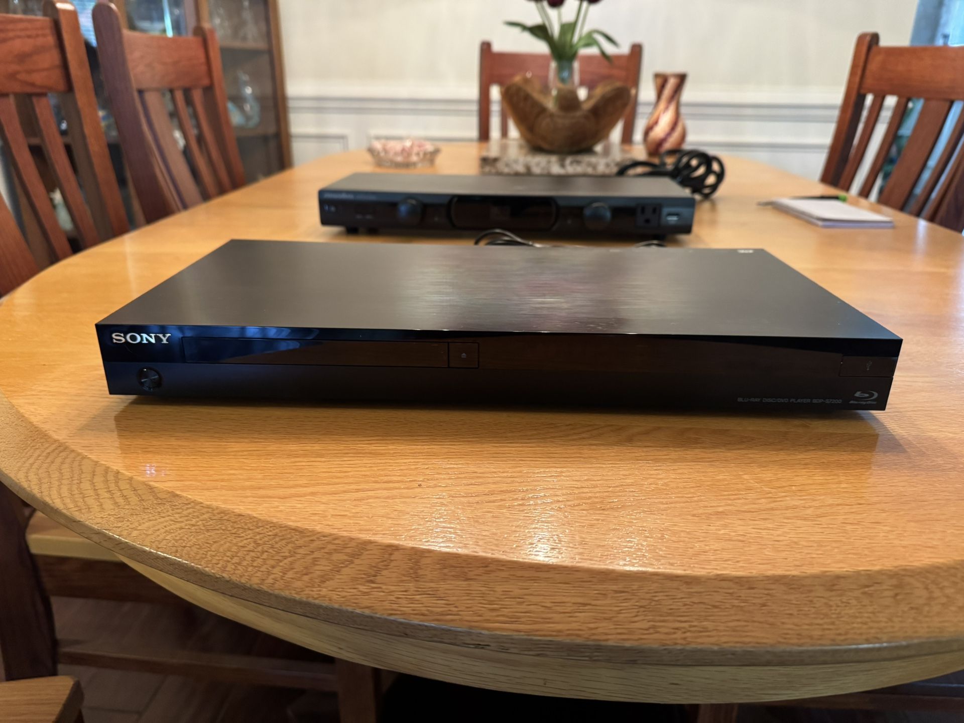 Sony Blu-Ray Disc/DVD Player BPD-S7200