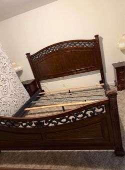 Raymour Flanagan king-size bed