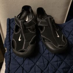 Kids Nike Water shoes