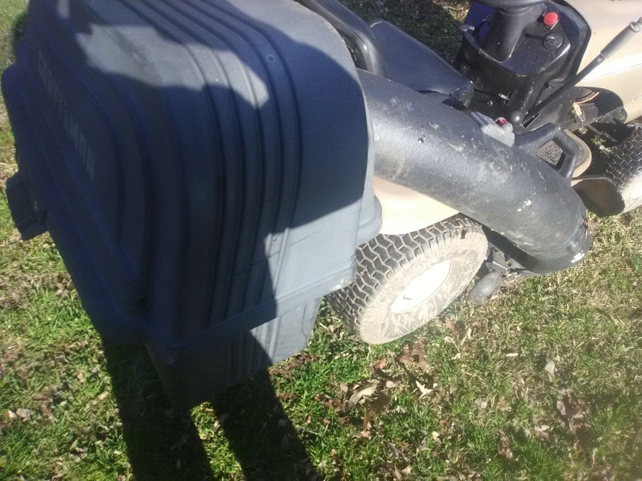 craftsman bag unit ,leave grass catcher for 42" craftsman riding mower