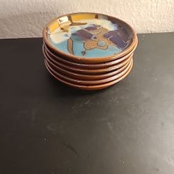 GORGEOUS Artist Signed Potters Brown Edom TX Art Studio Pottery 5.5" Plate Set.
Potter Brown is family owned art pottery studio located in Edom Texas.