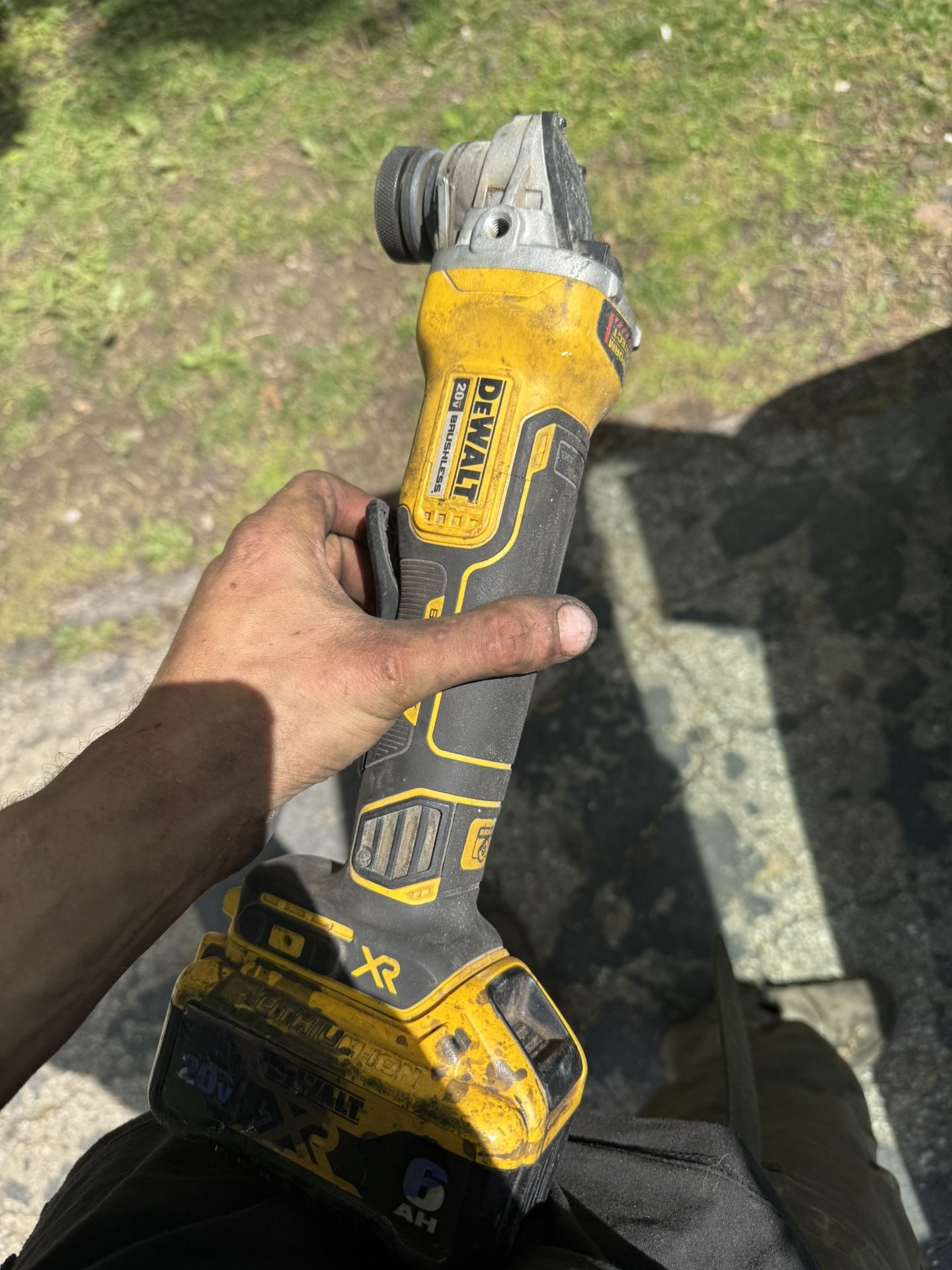 Dewalt Brushless Grinder 20v With Battery