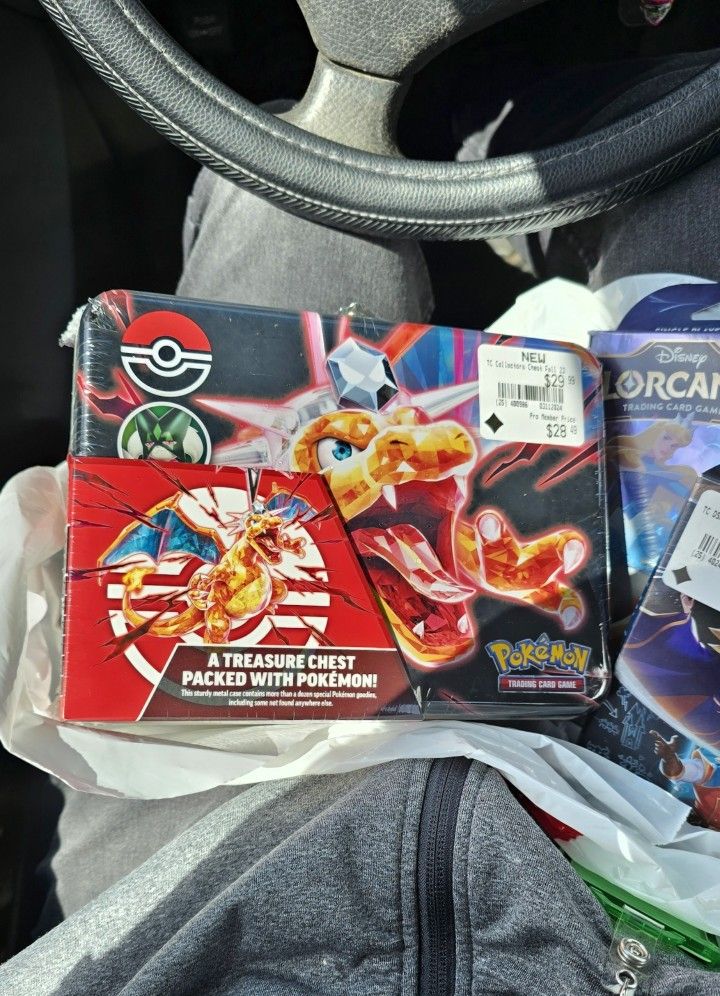 Pokemon Charizard Treasure Chest Tin Box
