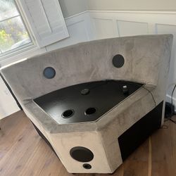 End Table Speaker In Great Condition